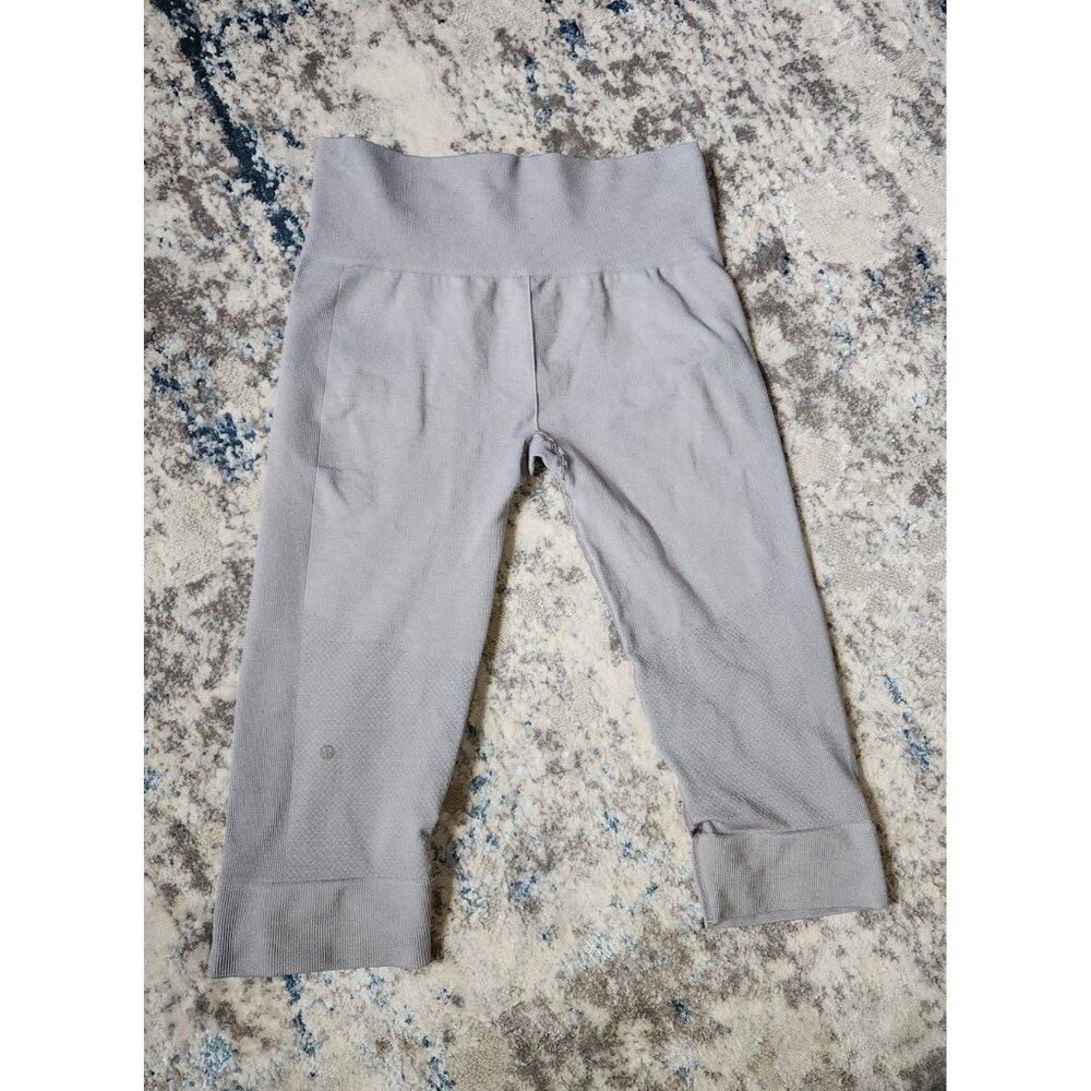🥳 5/$25 BUNDLE Lululemon Women's Size 8 Grey Cropped Athleisure Leggings‎